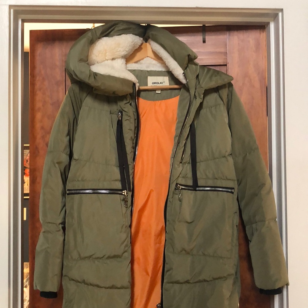 Orolay (The Amazon) coat. Army green size xxs.